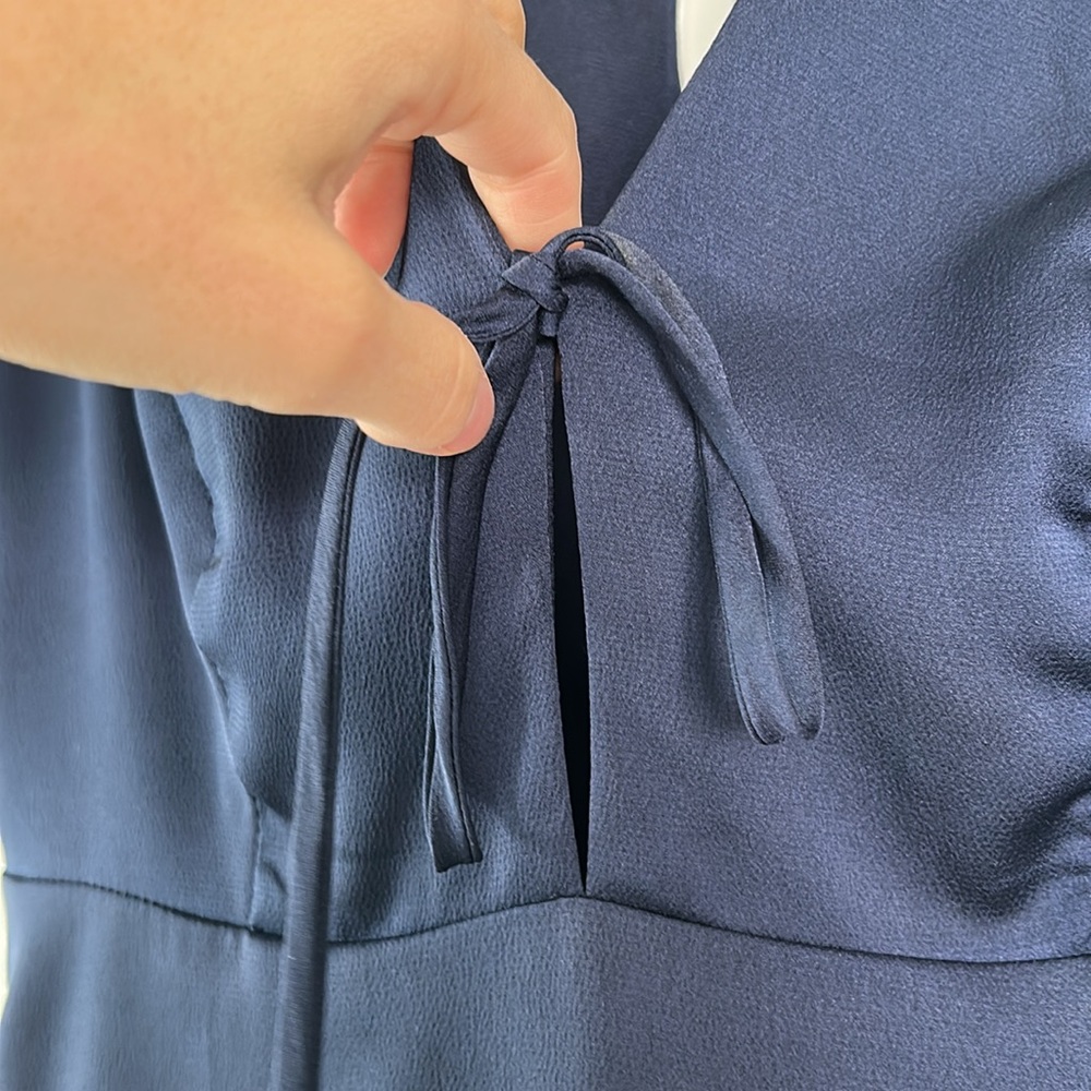 Park & Fifth Kendall Tie Dress - Picture 4 of 5